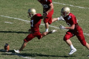 爱游戏中国电竞-“胡利安·门德斯的全面技艺，帮助阿根廷美洲狮队屡创佳绩”